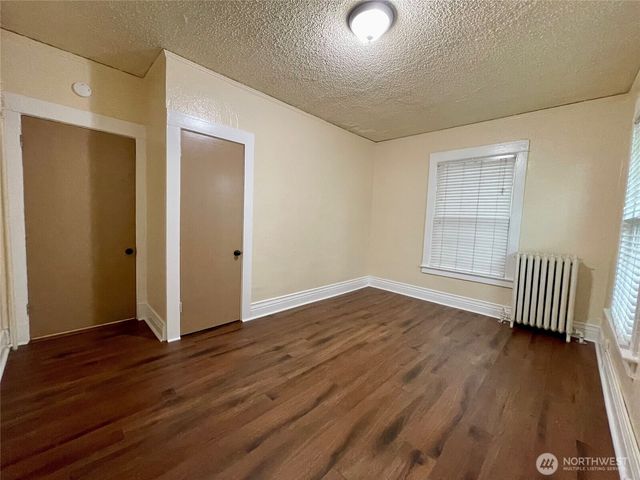 317 17th Avenue E, Seattle, WA 98112