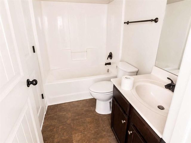 835 Lorrimont Lane, Fairburn, GA 30213