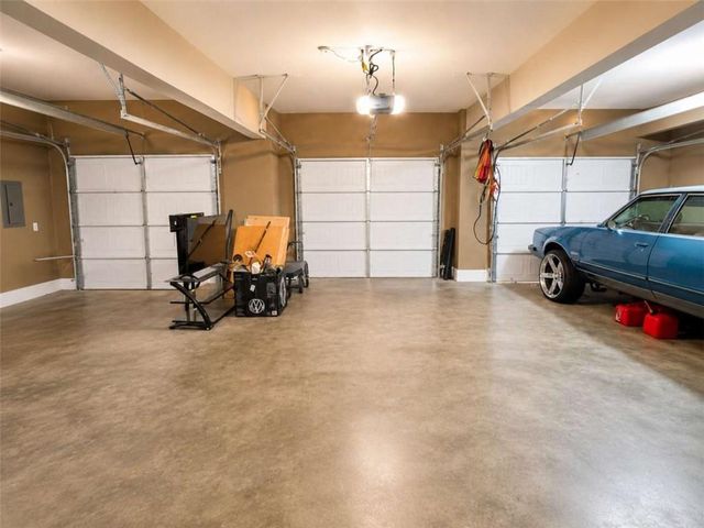 835 Lorrimont Lane, Fairburn, GA 30213