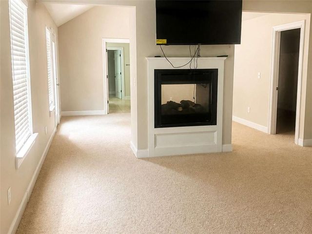 835 Lorrimont Lane, Fairburn, GA 30213