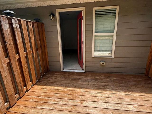 835 Lorrimont Lane, Fairburn, GA 30213
