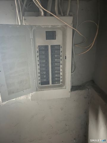 14 North Street, Meriden, CT 06451