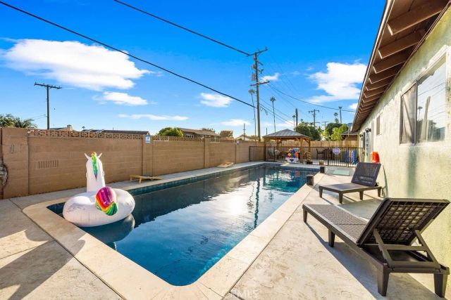 632 Kenoak Drive, Placentia, CA 92870