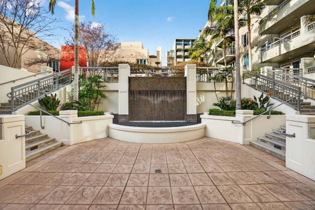 300 W Beech St 10, San Diego, CA 92101