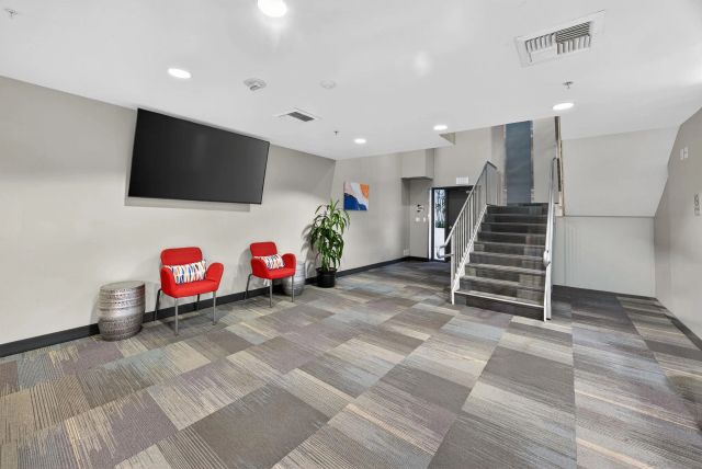 300 W Beech St 10, San Diego, CA 92101