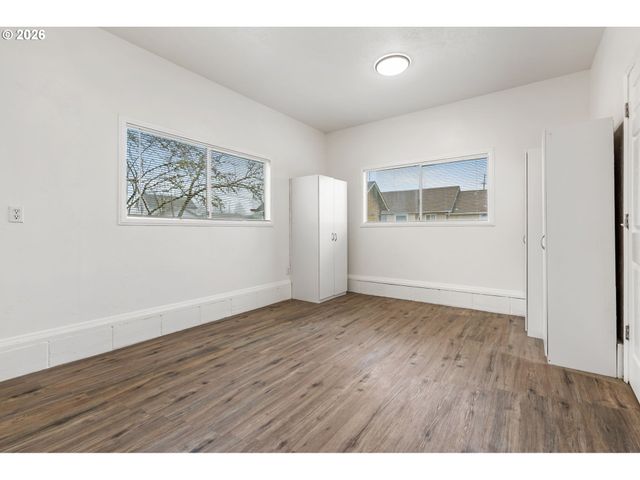 107 N 2ND St, Pe Ell, WA 98572