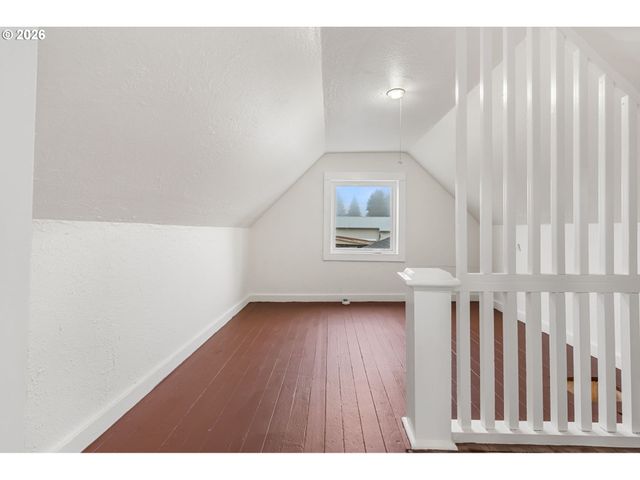 107 N 2ND St, Pe Ell, WA 98572