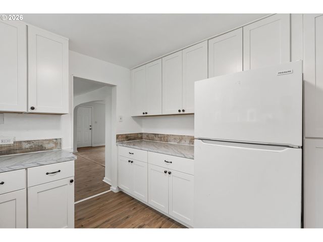 107 N 2ND St, Pe Ell, WA 98572