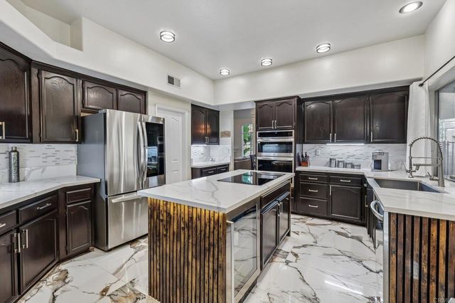 1482 Horsemill Road, El Cajon, CA 92021