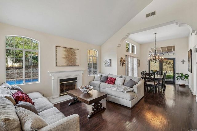 1482 Horsemill Road, El Cajon, CA 92021