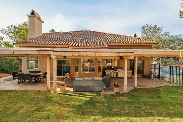 1482 Horsemill Road, El Cajon, CA 92021