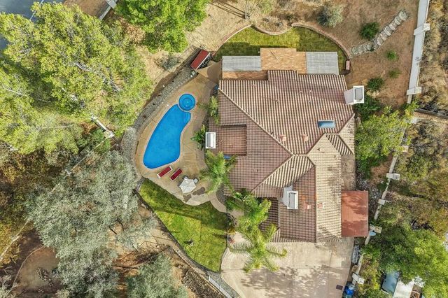 1482 Horsemill Road, El Cajon, CA 92021