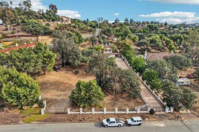 1482 Horsemill Road, El Cajon, CA 92021