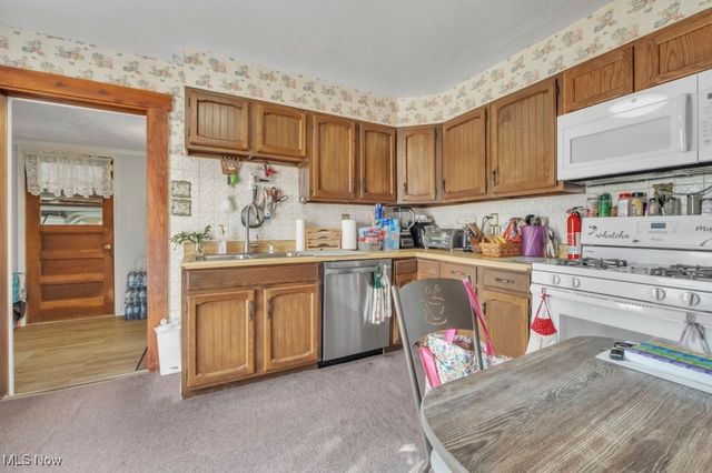 41827 Griswold Road, Elyria, OH 44035