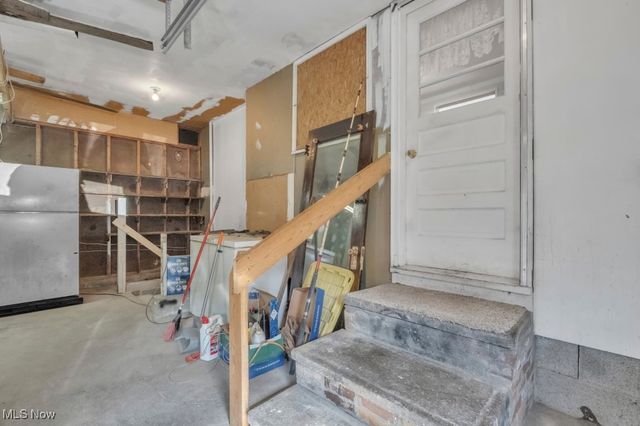 41827 Griswold Road, Elyria, OH 44035