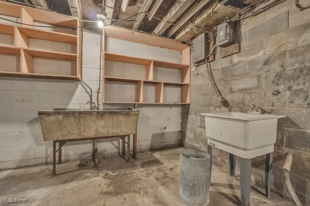 41827 Griswold Road, Elyria, OH 44035