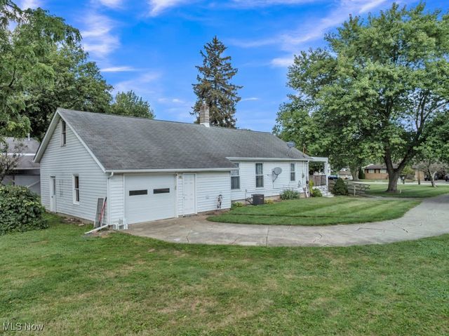 41827 Griswold Road, Elyria, OH 44035