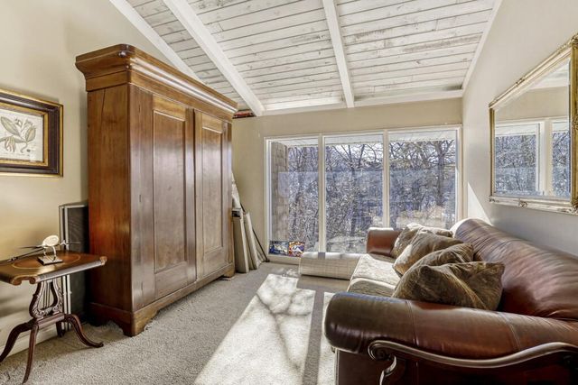 2081 Meeting Street, Wayzata, MN 55391