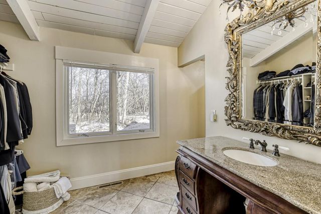 2081 Meeting Street, Wayzata, MN 55391