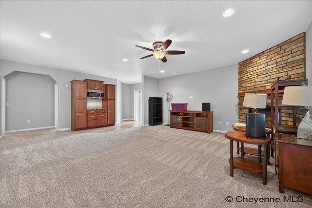 1315 MARIE LN, Cheyenne, WY 82009