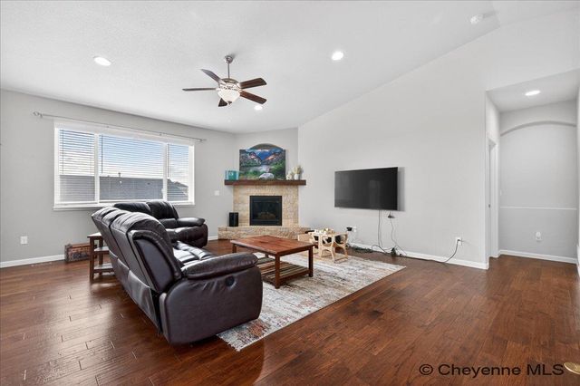 1315 MARIE LN, Cheyenne, WY 82009