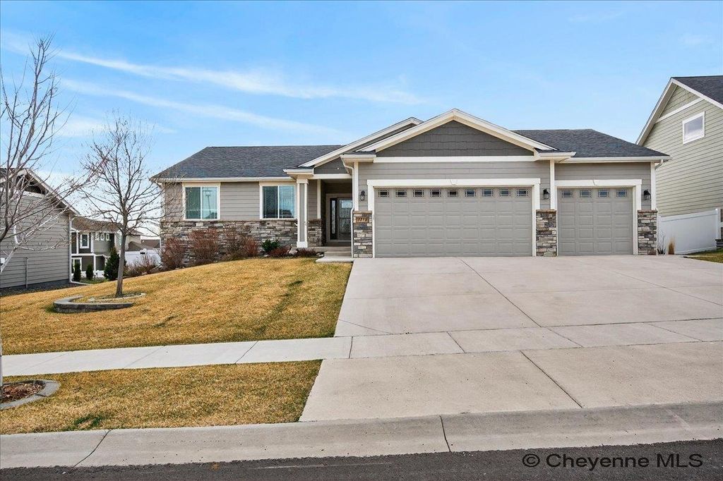1315 MARIE LN, Cheyenne, WY 82009