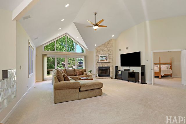 225 Spruce Road, Northbrook, IL 60062