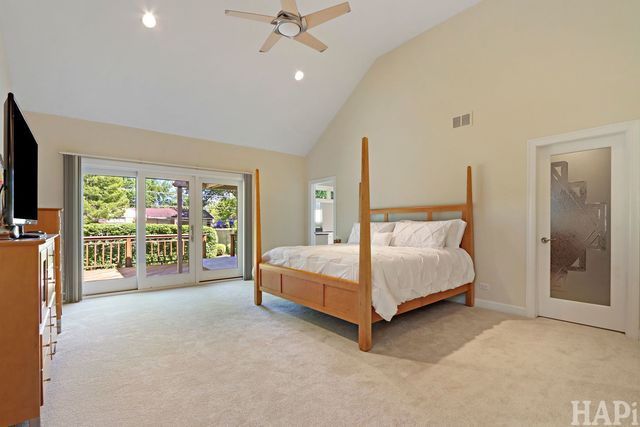 225 Spruce Road, Northbrook, IL 60062