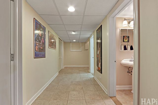 225 Spruce Road, Northbrook, IL 60062