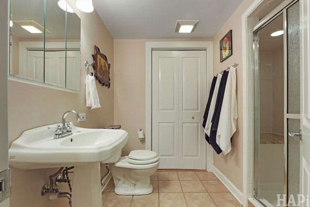 225 Spruce Road, Northbrook, IL 60062