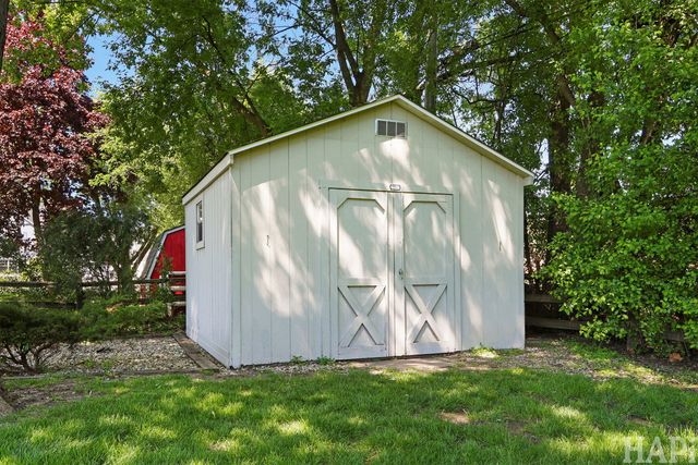 225 Spruce Road, Northbrook, IL 60062