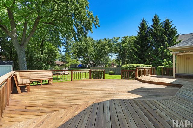 225 Spruce Road, Northbrook, IL 60062