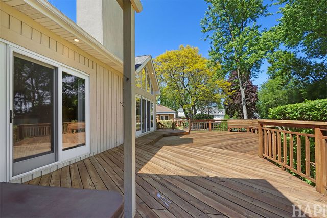 225 Spruce Road, Northbrook, IL 60062