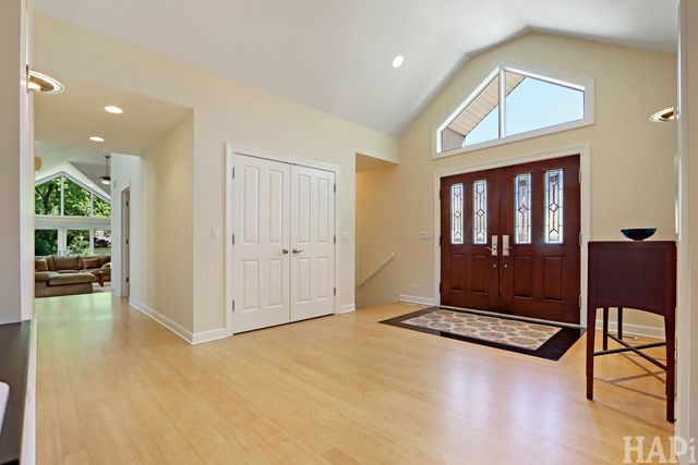 225 Spruce Road, Northbrook, IL 60062