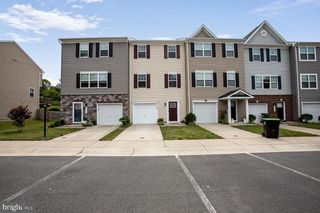 2437 DRAKE LN, Fredericksburg, VA 22408