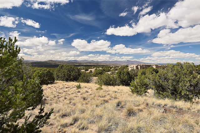 13 Via Del Caballo, Santa Fe, NM 87506