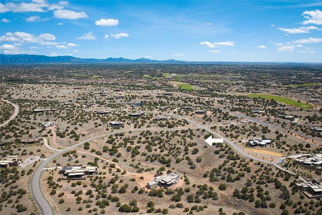 13 Via Del Caballo, Santa Fe, NM 87506