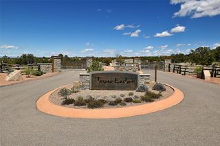 13 Via Del Caballo, Santa Fe, NM 87506