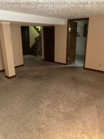 874 Sherwood Road, Charleston, WV 25314