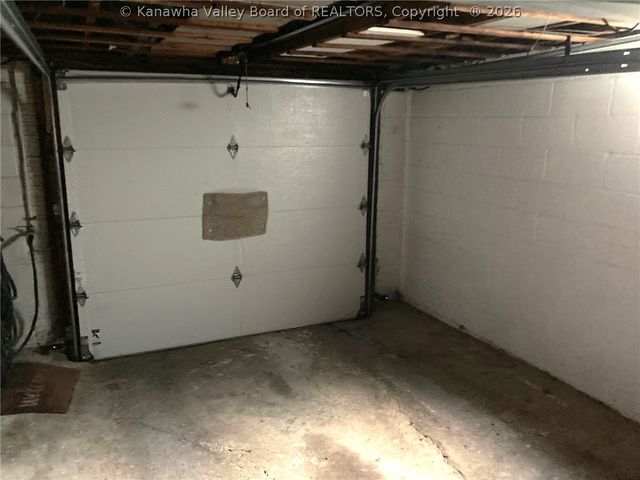 874 Sherwood Road, Charleston, WV 25314