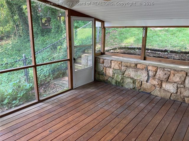 874 Sherwood Road, Charleston, WV 25314