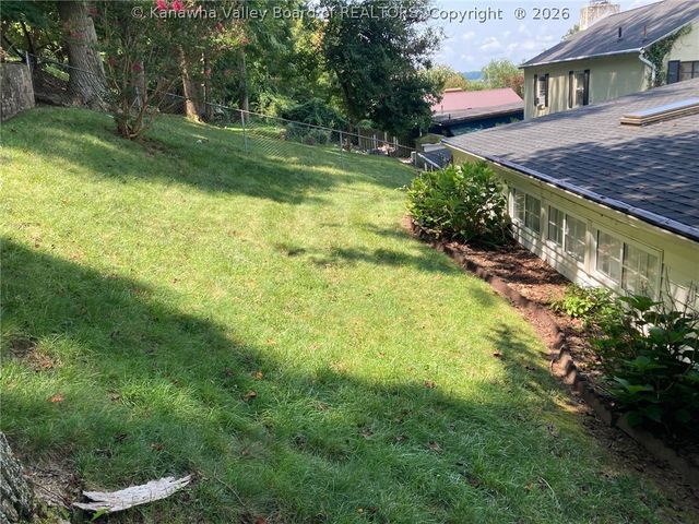 874 Sherwood Road, Charleston, WV 25314