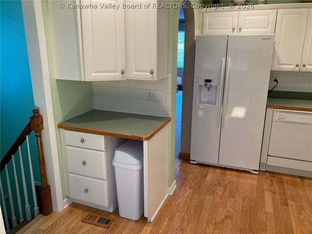 874 Sherwood Road, Charleston, WV 25314
