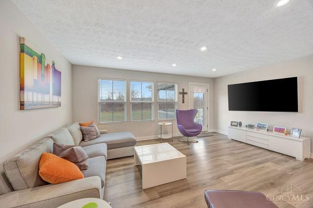 1278 Cavanaugh Lane, Harrison, OH 45030