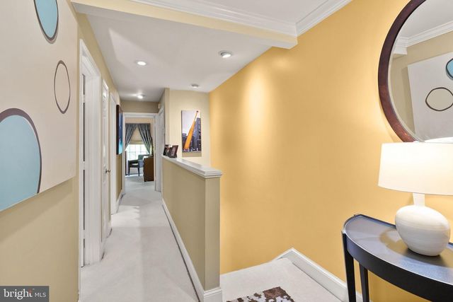 3267 Sutton Pl NW Apt C, Washington, DC 20016