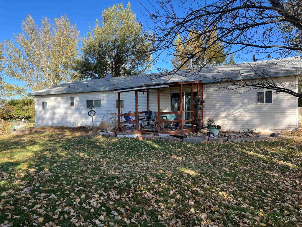 1098 E 3700 N, Buhl, ID 83316 photo 3