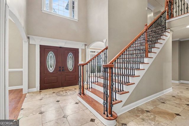 760 Links View Drive, Sugar Hill, GA 30518