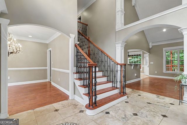 760 Links View Drive, Sugar Hill, GA 30518