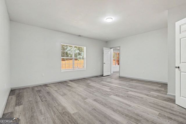 760 Links View Drive, Sugar Hill, GA 30518