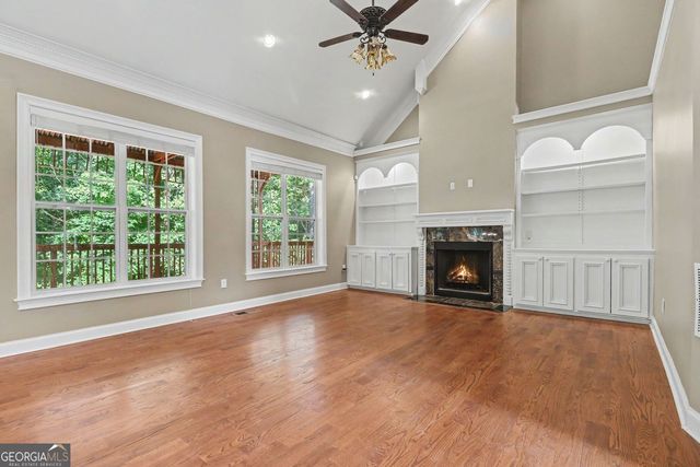 760 Links View Drive, Sugar Hill, GA 30518
